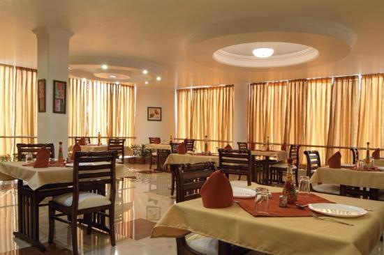 Hotel Polo Regency Sundarnagar Esterno foto